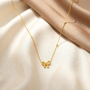 Elegant Green Stone Gold Chain Necklace for Women | Minimal Square Emerald Style Necklace